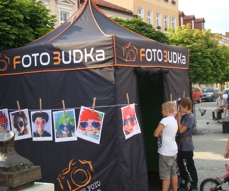 W odnowionym ratuszu powstało muzeum prezentujące w skrócie...