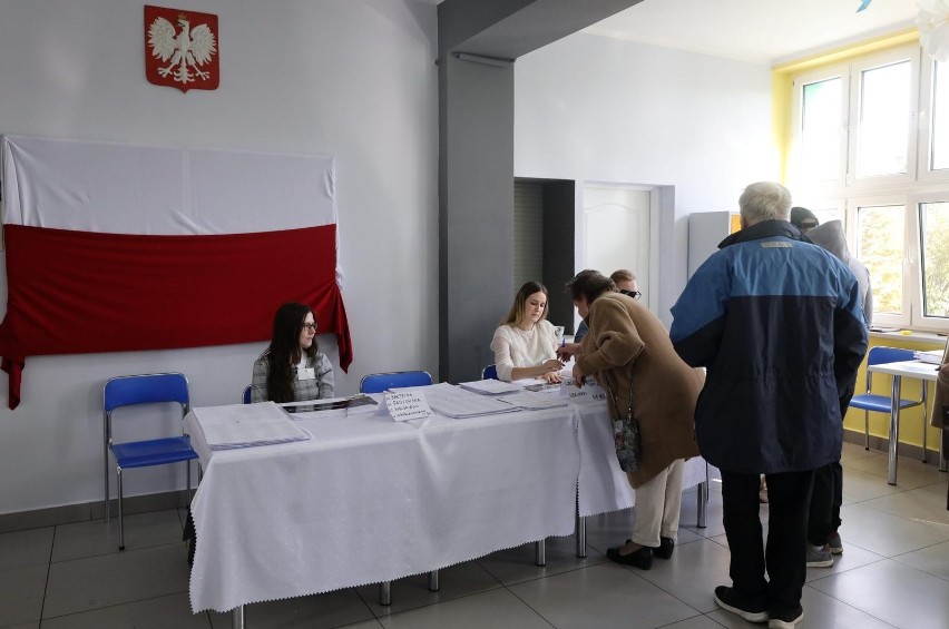 Wybory 2023 w Szkole Podstawowej nr.21 IM. Gerarda Cieślika...