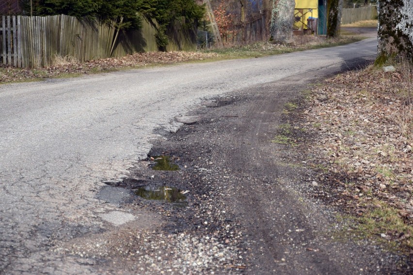 Żądania sołtysów w sprawie remontu drogi Role-Rozjazd (wideo, zdjęcia) 