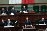 Polacy ocenili m.in. działalność prezydenta i Sejmu. Wysokie notowania Andrzeja Dudy