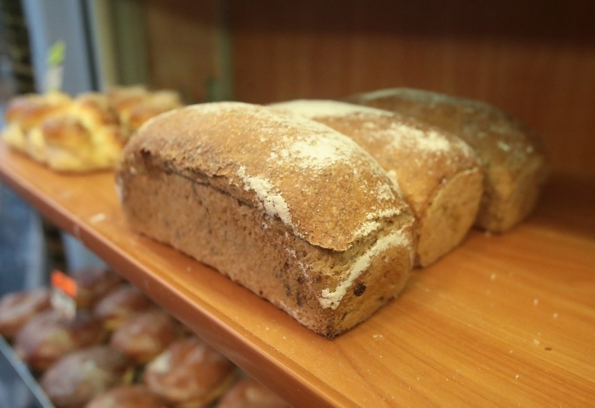 Piekarnia "Precelek" ze szczecińskiego Pogodna znów piecze swój chleb. "Poradziliśmy sobie dzięki naszym klientom"