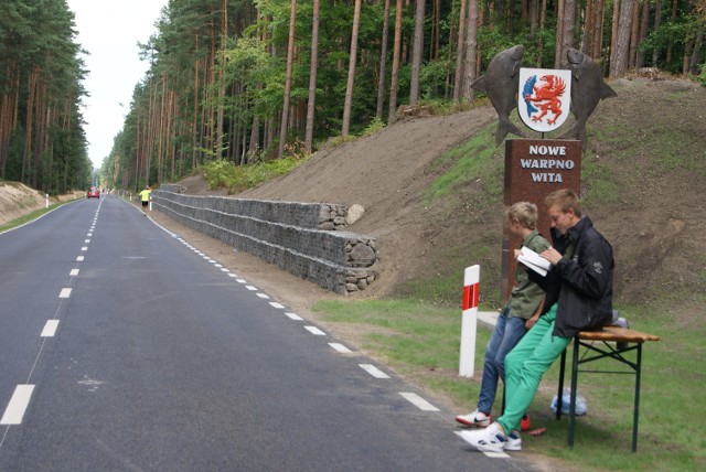 Droga z Dobieszczyna do Nowego Warpna już otwartaJakość nowej trasy jest do pozazdroszczenia.