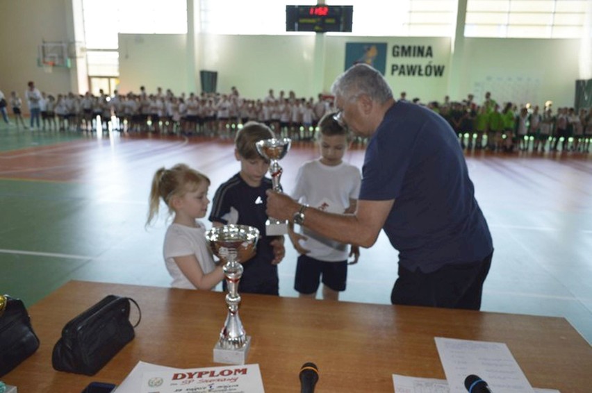 Szerzawy wygrały półfinał wojewódzki V Świętokrzyskiej Miniolimpiady w Turnieju Gier i Zabaw