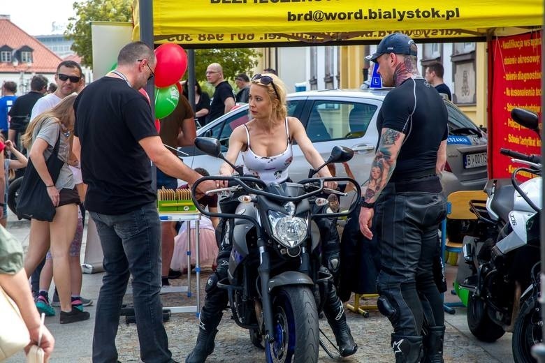 Piękne motocyklistki z Podlasia. Te dziewczyny kochają ryk silników i szybką jazdę! (ZDJĘCIA)