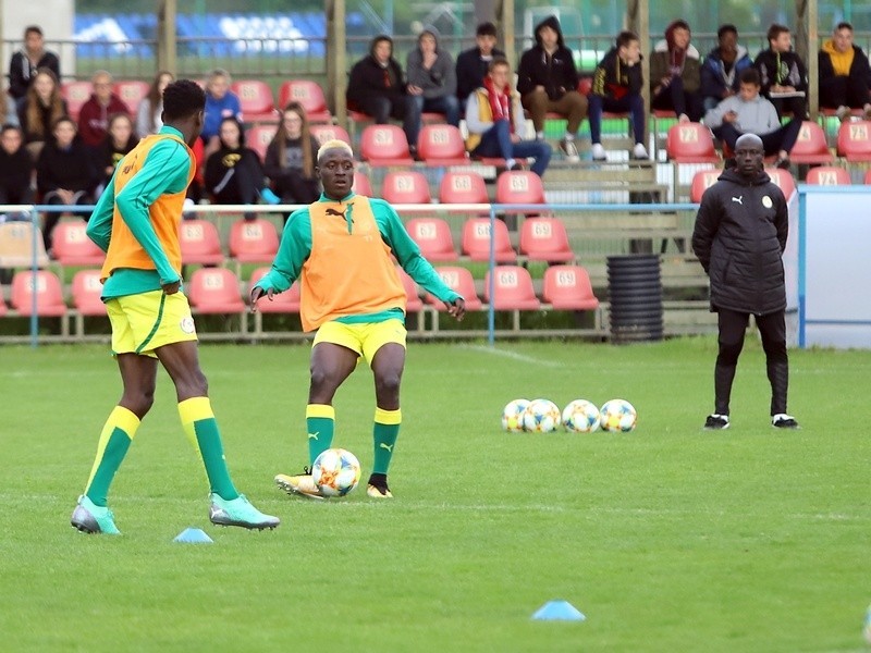 Mistrzostwa świata U-20. Reprezentanci Senegalu ćwiczyli  na stadionie łódzkiej Szkoły Mistrzostwa Sportowego 