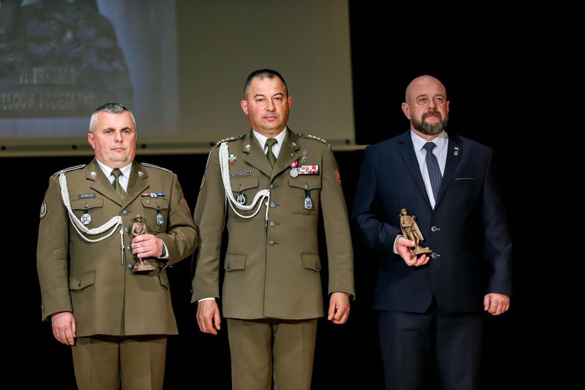 Jubileuszowa gala z okazji 30-lecia 21. Brygady Strzelców...