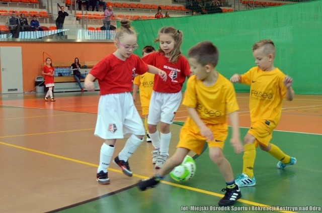 Młodzi sportowcy w Kostrzynie nad Odrą uczcili niepodległość.