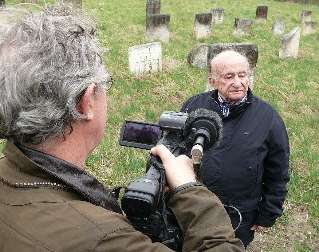 O wojennej gehennie dzieciństwa Jakub Aizenberg opowiedział brytyjskiej telewizji ITV, która realizuje dokument o Holokauście.