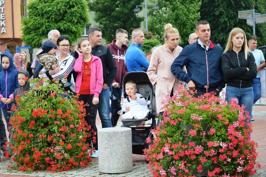 Bytów. Na rynku odbywają się zawody STRONG MAN o Puchar Polski (zdjęcia, wideo)