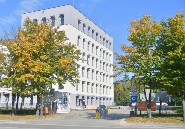 W listopadzie szpital tymczasowy w Radomiu będzie miał już 100 ł&oacute;zek dla pacjent&oacute;w z COVID-19.