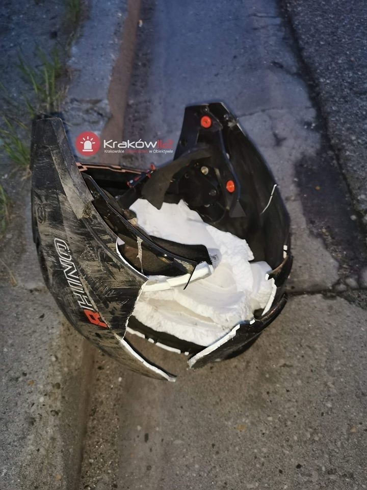 Kraków. Wypadek na A4. Motocyklista uderzył w bariery. Śmigłowiec w akcji, bardzo duże utrudnienia w ruchu