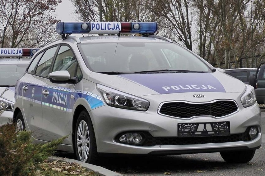 Nowa kia ceed w barwach policji