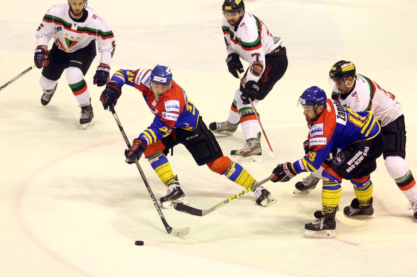 Hokej: GKS Tychy - Podhale Nowy Targ 5:1. Pierwszy krok mistrza do finału 