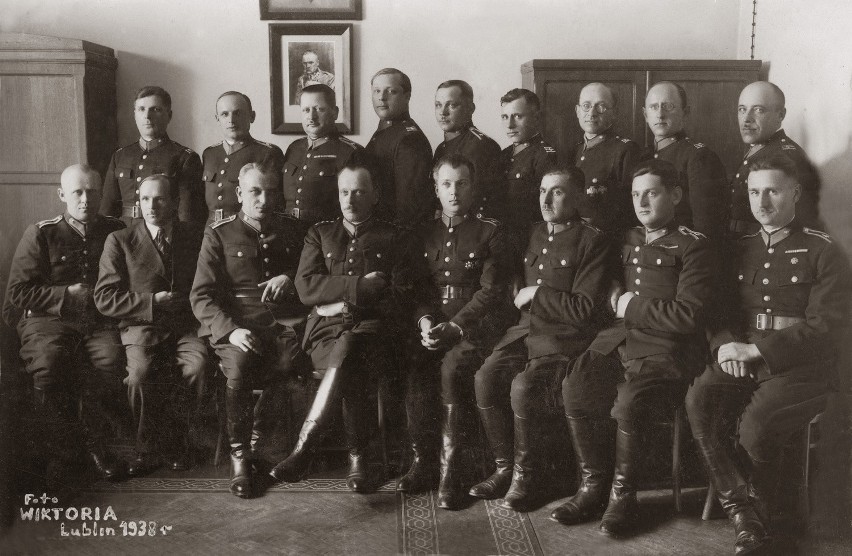 Policjanci z IV Okręgu Lubelskiego, 1938 rok. "Nikogo oprócz...