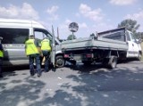 Wypadek w Kubicach pod Nysą. Zderzyły się osobowy bus i auto dostawcze. Nowe informacje