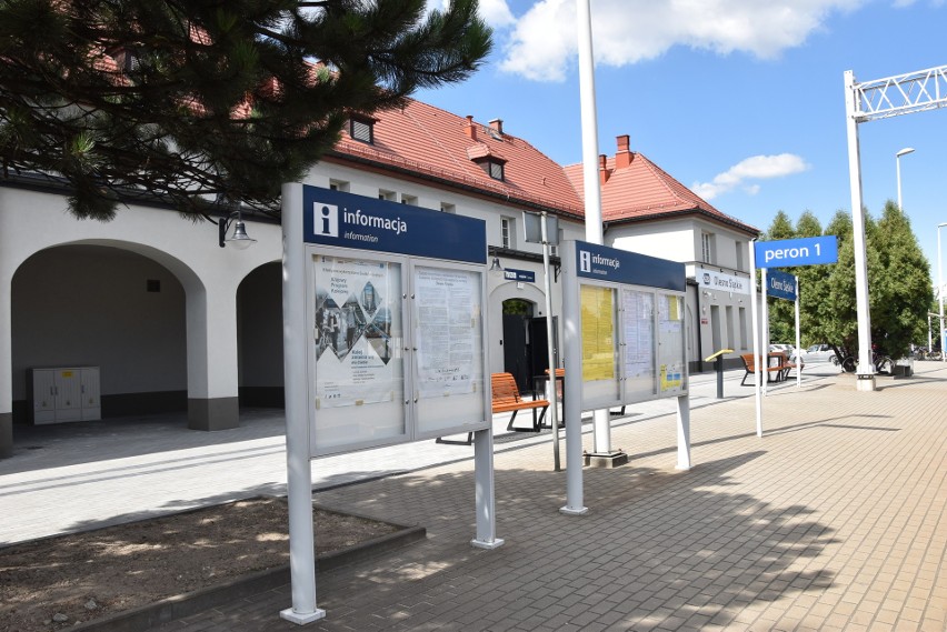 Dworzec w Oleśnie już otwarty dla podróżnych. Co się w nim zmieniło?