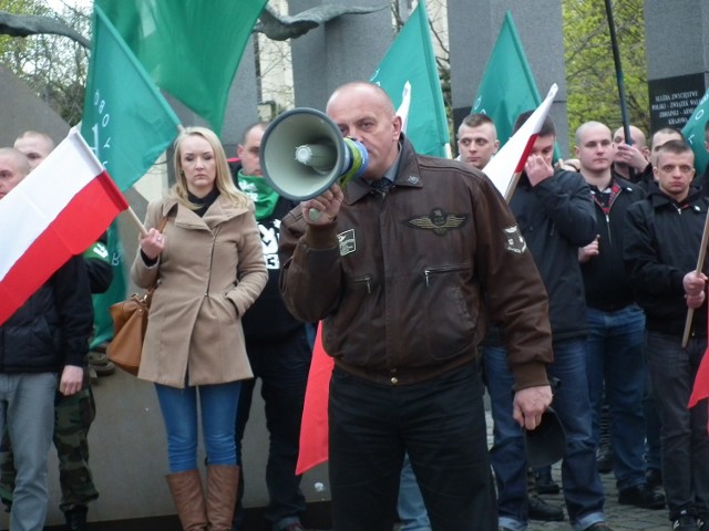 Członkowie ONR-u przemaszerowali przez Poznań [ZDJĘCIA]