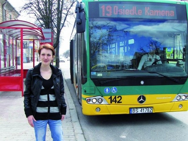 &#8211; Nie rozumiem, dlaczego pasażerowie mają płacić za błędy decydentów &#8211; mówi Katarzyna Rojek, suwalczanka, która jeździ autobusami miejskimi. &#8211; Bilety i tak są drogie.