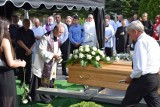 Ostatnie pożegnanie ks. Grzegorza Radziszewskiego. Zginął w Chorwacji, spoczął na cmentarzu w Różanymstoku