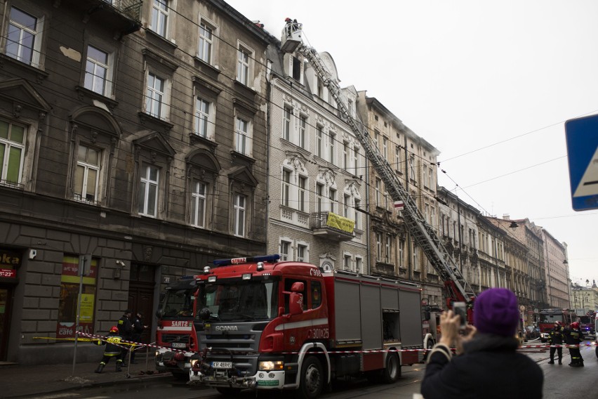 Pożar gasiło 11 zastępów straży pożarnej