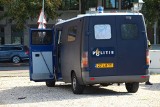 Holandia: Policja strzelała do nożownika, który przebywał w ośrodku dla uchodźców