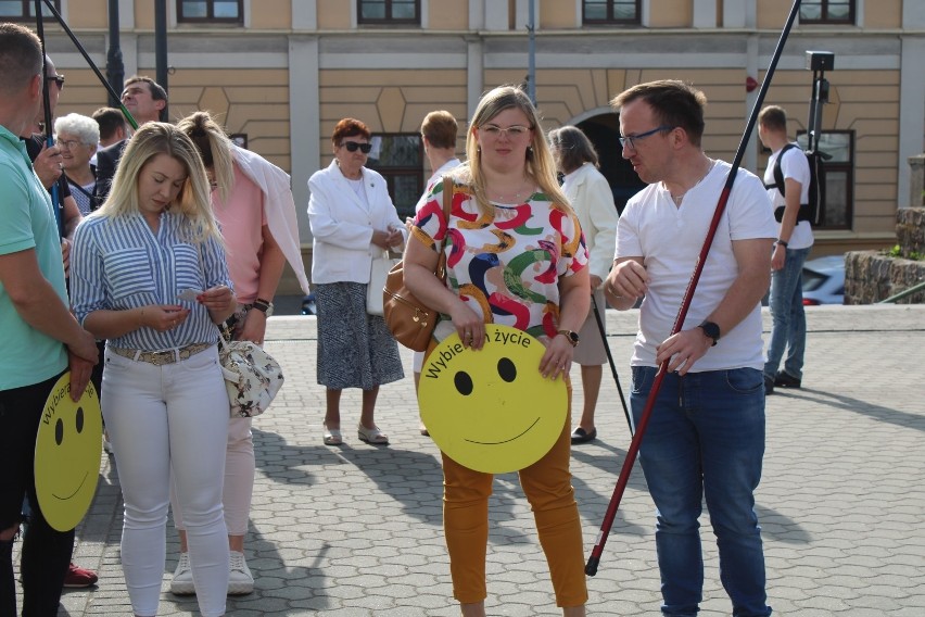 Marsz dla życia i rodziny 2023 w Radomsku. Tak rozpoczęły...