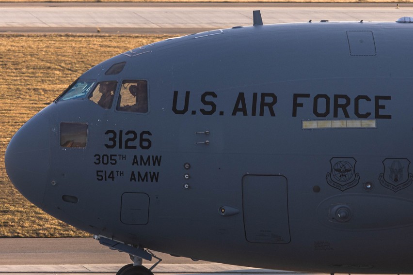 Lotnisko w Jasionce wciąż przyjmuje amerykańskie samoloty wojskowe [ZDJĘCIA]