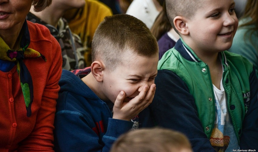 „ Porąbany teatrzyk” niektórych bardzo rozśmieszył