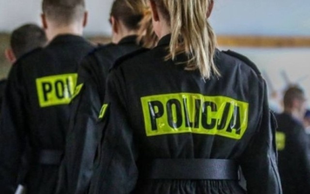 Kobieta pracowała w policji od sierpnia zeszłego roku.