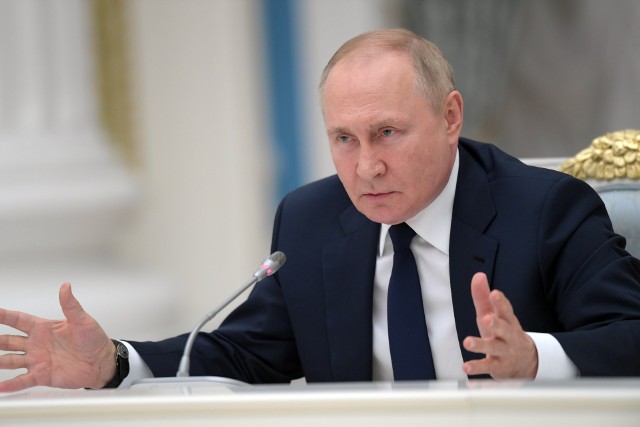 Putin oskarżył zachodnich sojuszników o podsycanie działań wojennych