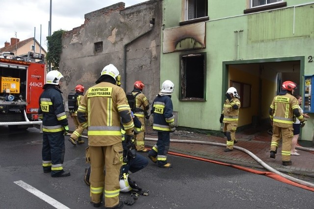 W poniedziałek, 29 sierpnia, około godziny 15 w kamienicy przy ulicy Poznańskiej w Grodzisku Wielkopolskim wybuchł pożar. Na miejscu pracują strażacy, policjanci zamknęli ruch na odcinku od skrzyżowania z ulicą Garbary.