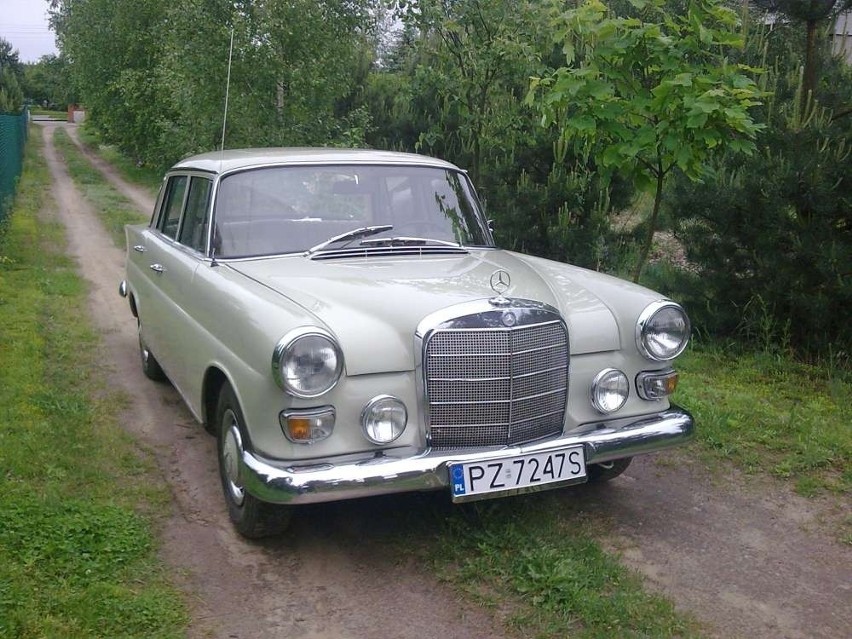 Mercedes 230 W110...