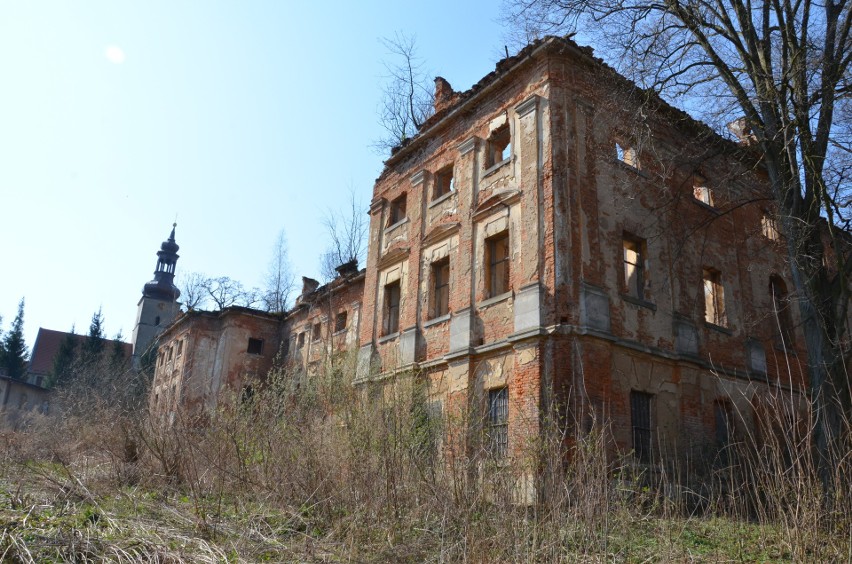 Pałac w Rząśniku niedaleko Złotoryi powstał na przełomie...