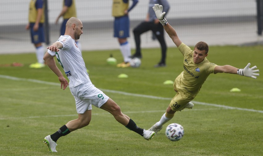 2 liga. Jak zagra Stal Rzeszów przeciwko Górnikowi Polkowice? Weszliśmy "w buty" trenerów Łętochy i Wołowca  [PRZEWIDYWANY SKŁAD]