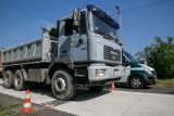 Przeładowane ciężarówki niszczą ulice Krakowa