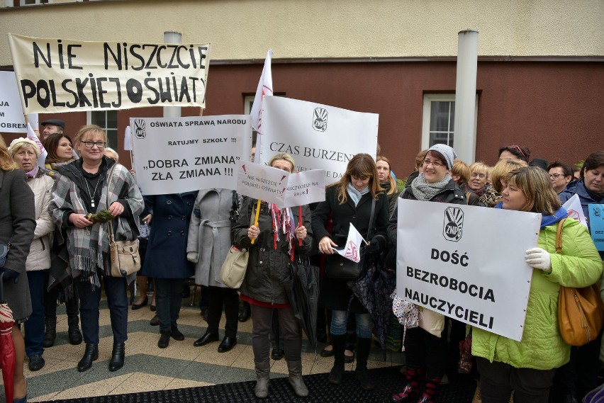 W poniedziałek w 17 miastach Polski odbyły się protesty...