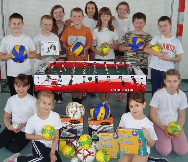 Uczniowie ze szkoły w Bebelnie otrzymali cenne nagrody w konkursie Wygraj z cukrzycą, zorganizowanym przez Ministerstwo Zdrowia.