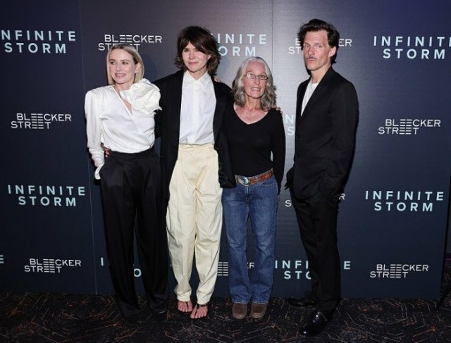 Naomi Watts, Małgorzata Szumowska, Pam Bales (postać na której wzorowana jest bohaterka filmu) i Michał Englert na premierze "Infinite Storm" w Nowym Jorku