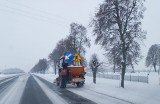 Niż Brygida i atak zimy w powiecie opatowskim. Zasypane drogi, trzeba jeździć ostrożnie. Zobaczcie zdjęcia