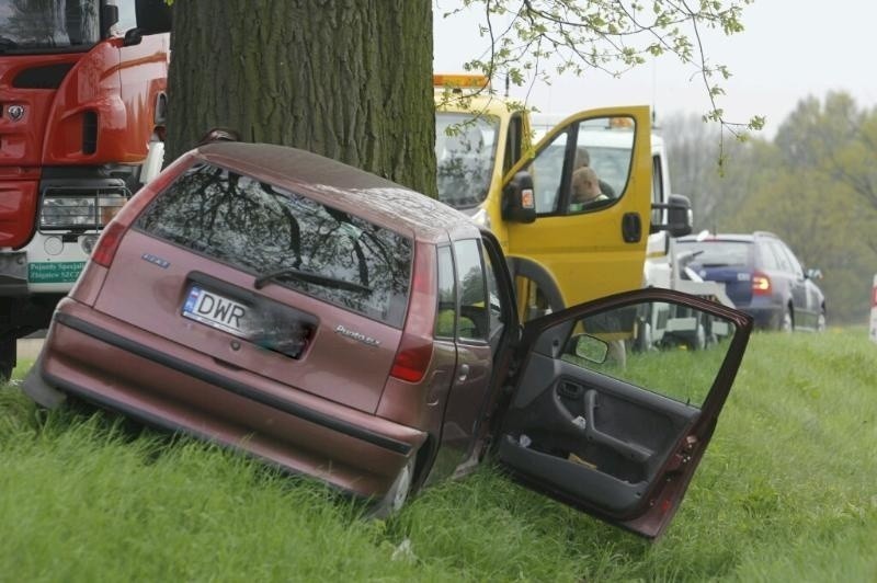 Śmiertelny wypadek na drodze Wrocław - Kąty Wrocławskie (ZDJĘCIA)