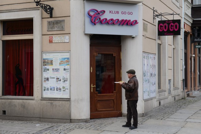Cocomo w Poznaniu: Lokal podejrzany, ale nadal przyjmuje