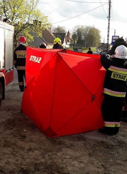 Śmiertelne potrącenie w Kiełpinie- 26.04.2018. 58-letnia kobieta nie żyje