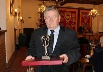 Brzeg: Złote Kotwice dla firmy JarząbekWładysław Jarząbek został laureatem w kategorii "gospodarka-samorząd-promocja", a statuetka była jedyną przyznaną w tegorocznej edycji nagrody.