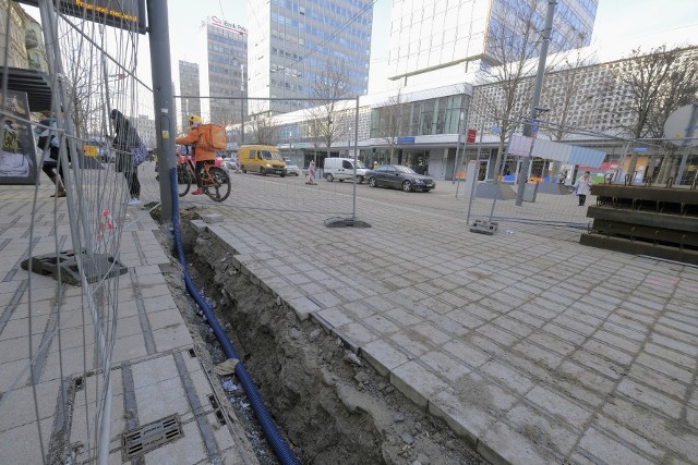 Przystanek wiedeński został wybudowany zaledwie kilka miesięcy temu. Do tej pory nie był jeszcze używany. W tym tygodniu jednak został częściowo rozebrany. 