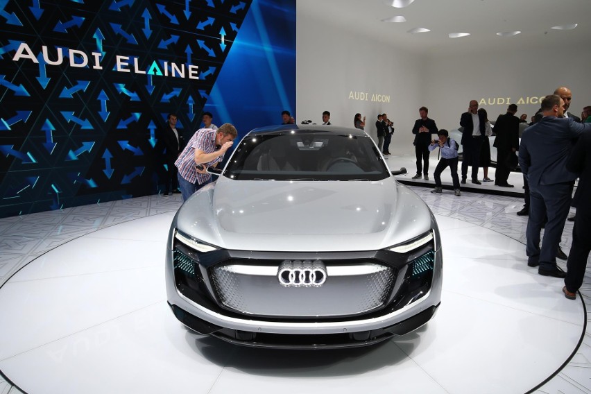 Audi Elaine...