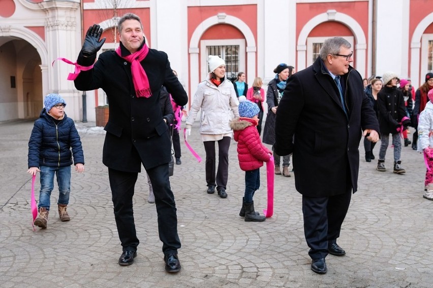 Poznań: Na dziedzińcu Urzędu Miasta zatańczyli przeciwko...