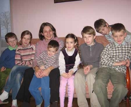 Patryk, Ewelina, Jasiu z mamą, Agata, Sebastian, Maksymilian i Tomek, Patryk, Ewelina, i Sebastian.