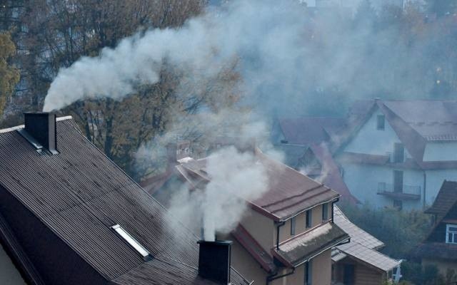 Uwaga na smog w powiatach pszczyńskim i bielskim