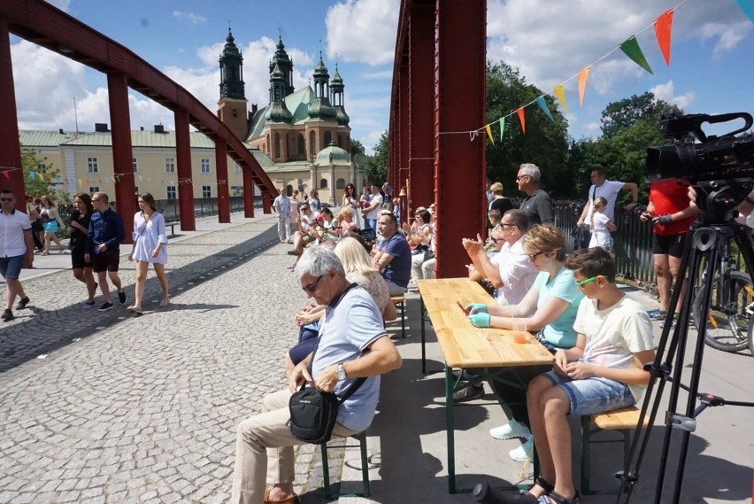 Szanty wybrzmiały na moście Jordana