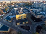 Toruń: W poniedziałek w szpitalu na Bielanach ruszają szczepienia przeciwko COVID-19. Dystrybucją w Polsce zajmuje się toruńska Neuca